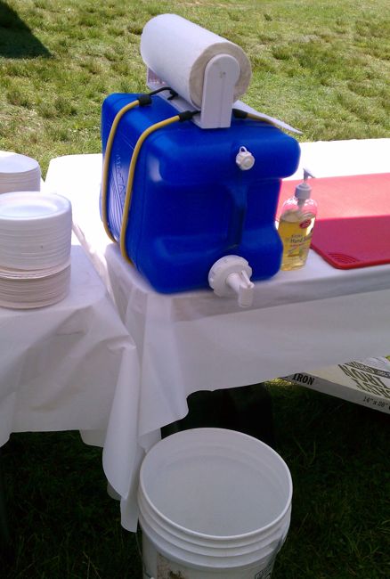 Easy DIY hand washing station for camping
